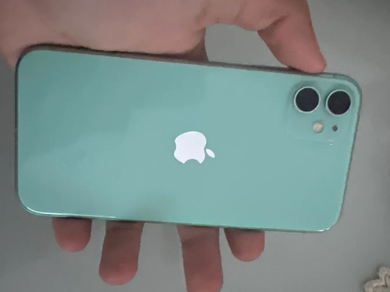 IPHONE 11 - 64GB - 72% Bateria