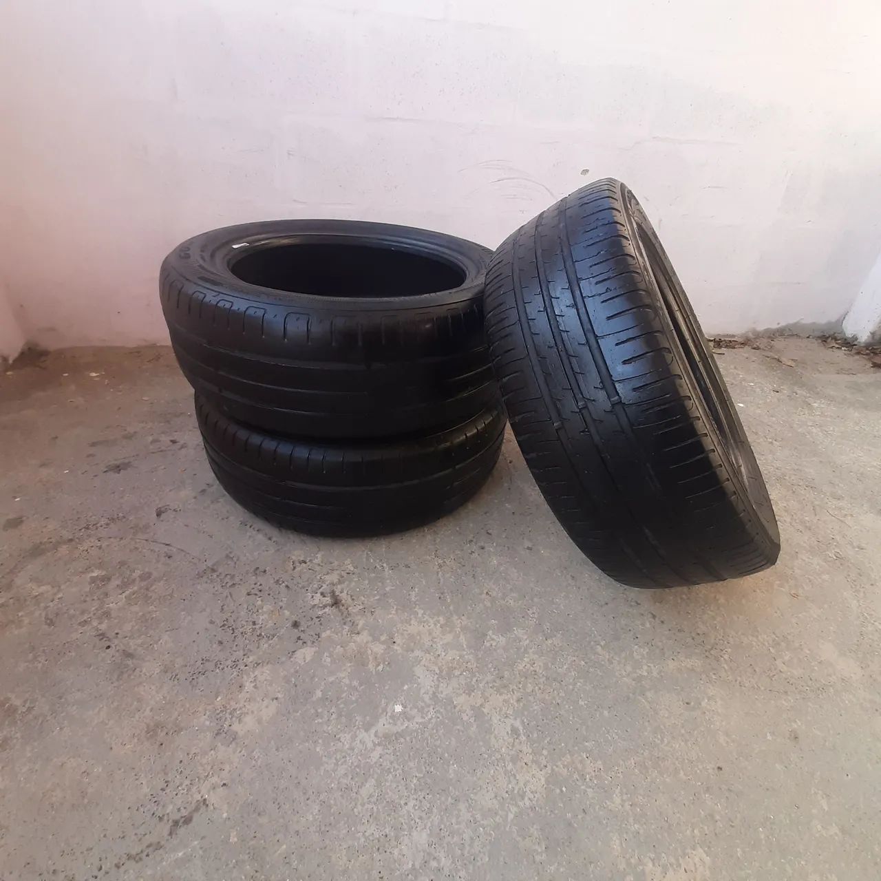 Pneus aro 16 e 17 em bom estado de conservação. - Foto 4