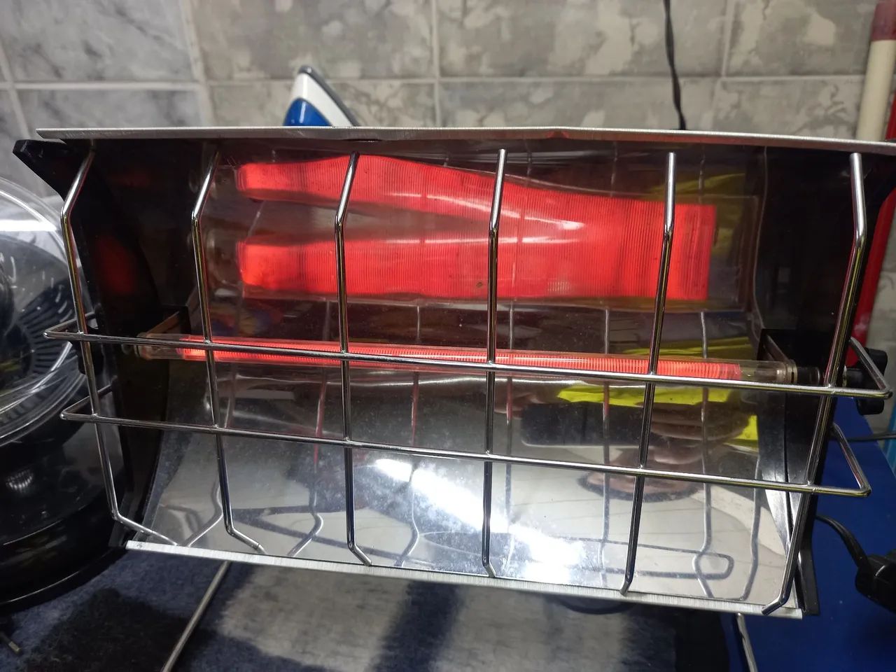 Aquecedor elétrico antigo Lorenzetti funcionando