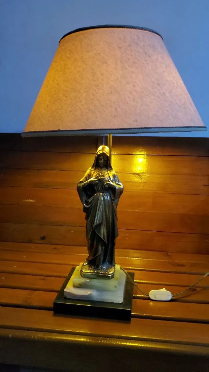 Par de abajures antigos -elegancia e sofisticação 