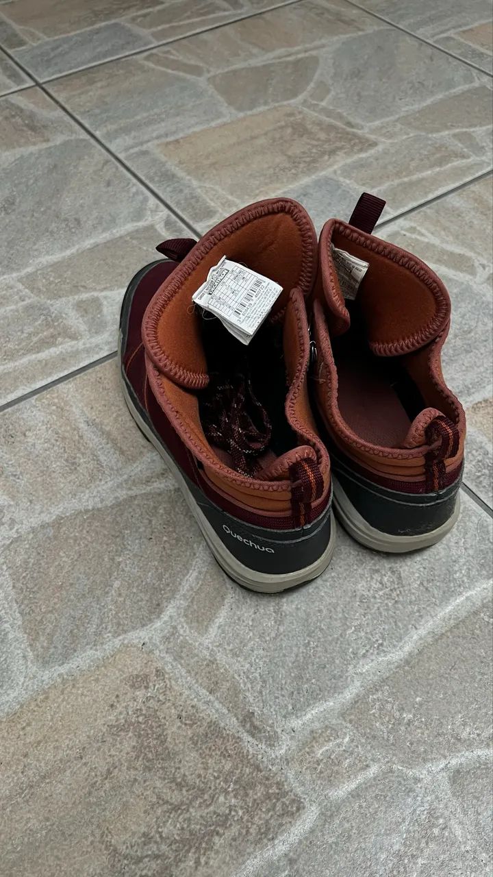 Bota Quechua NH300 número 38  - Foto 2