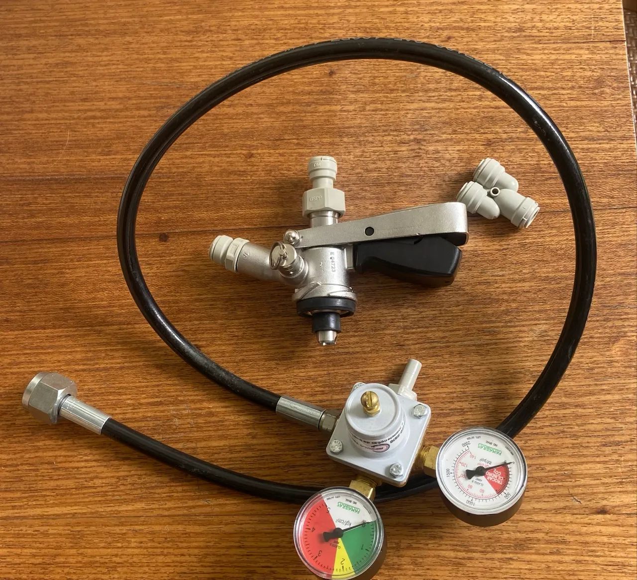 Kit Completo para Chopeira - NOVO - Regulador CO? + Válvula Tipo S - Foto 2