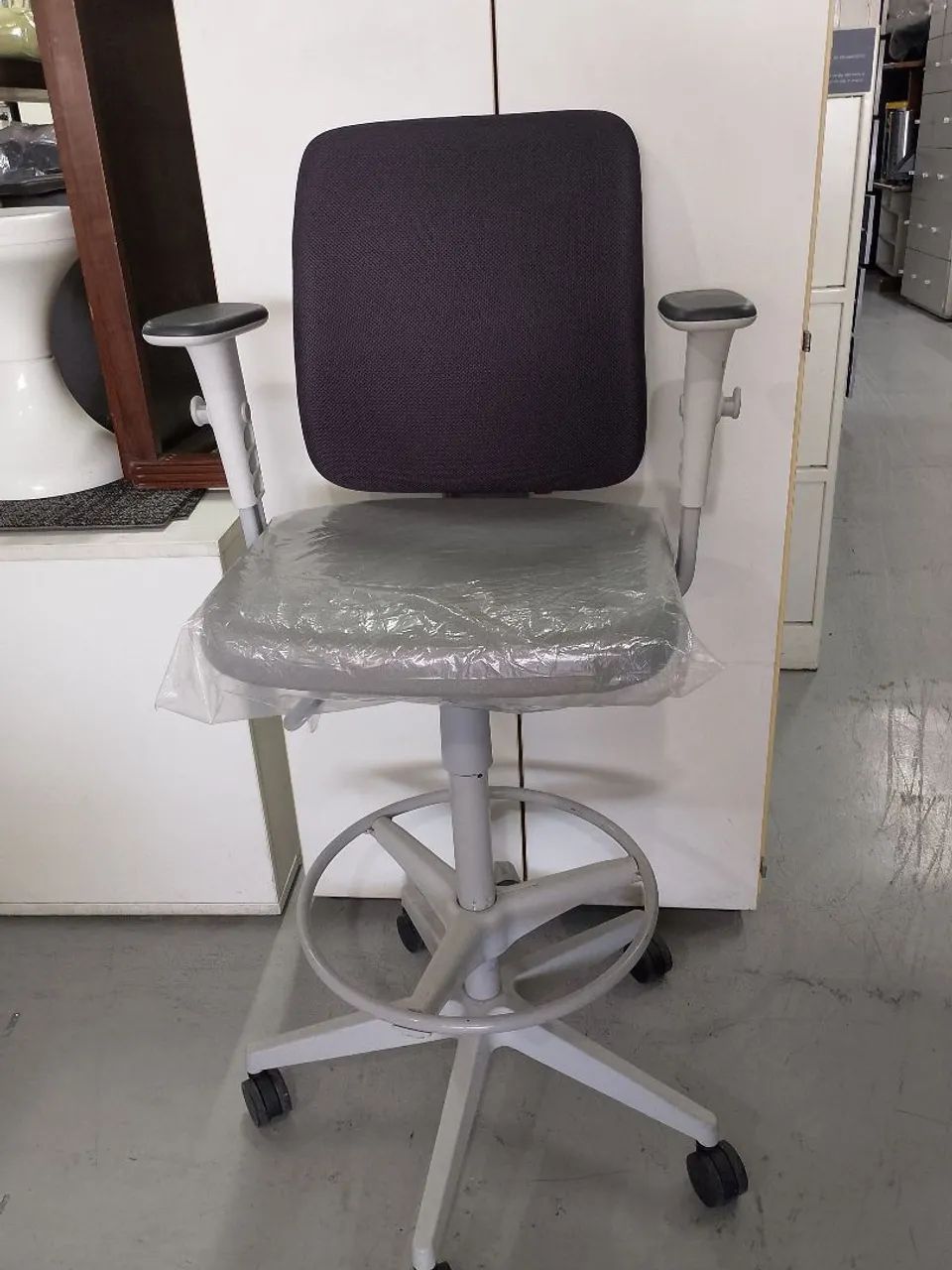 Cadeira Caixa Alta Cavaletti 