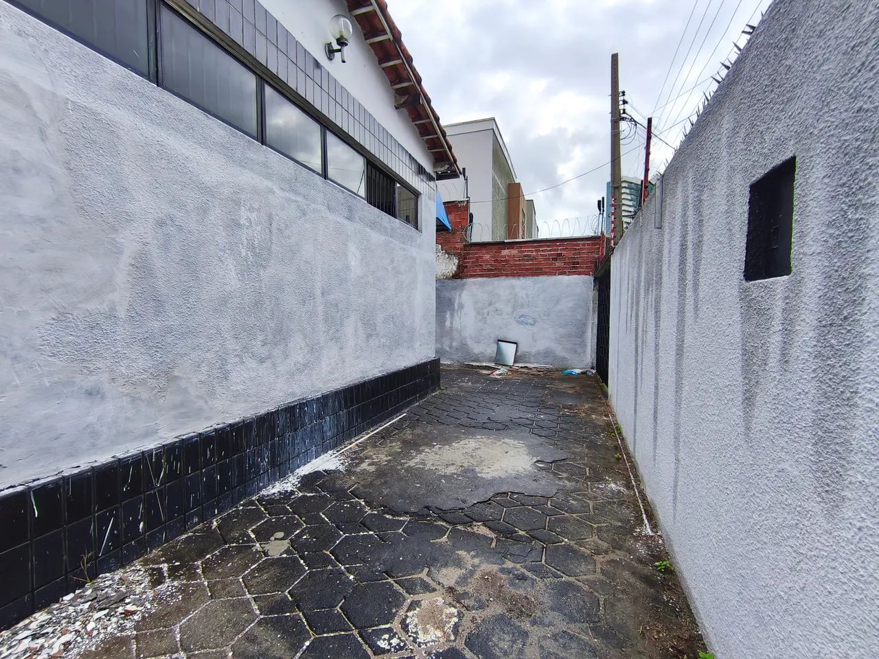 Área com terreno de aprox. 308m², e Aprox. 208m² de Área construída, Recepção02 Ambientes, - Foto 3