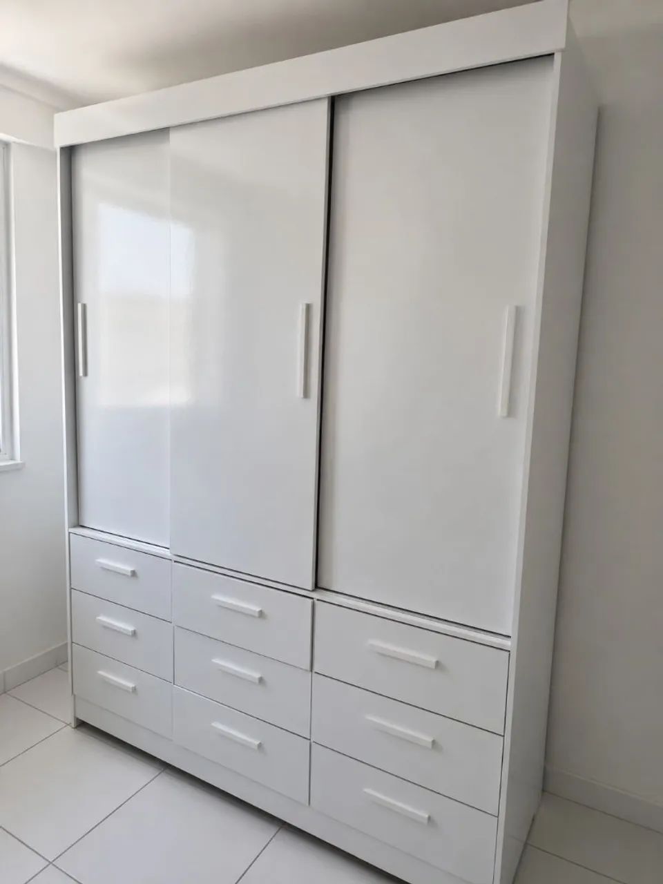 Guarda-roupa casal 
