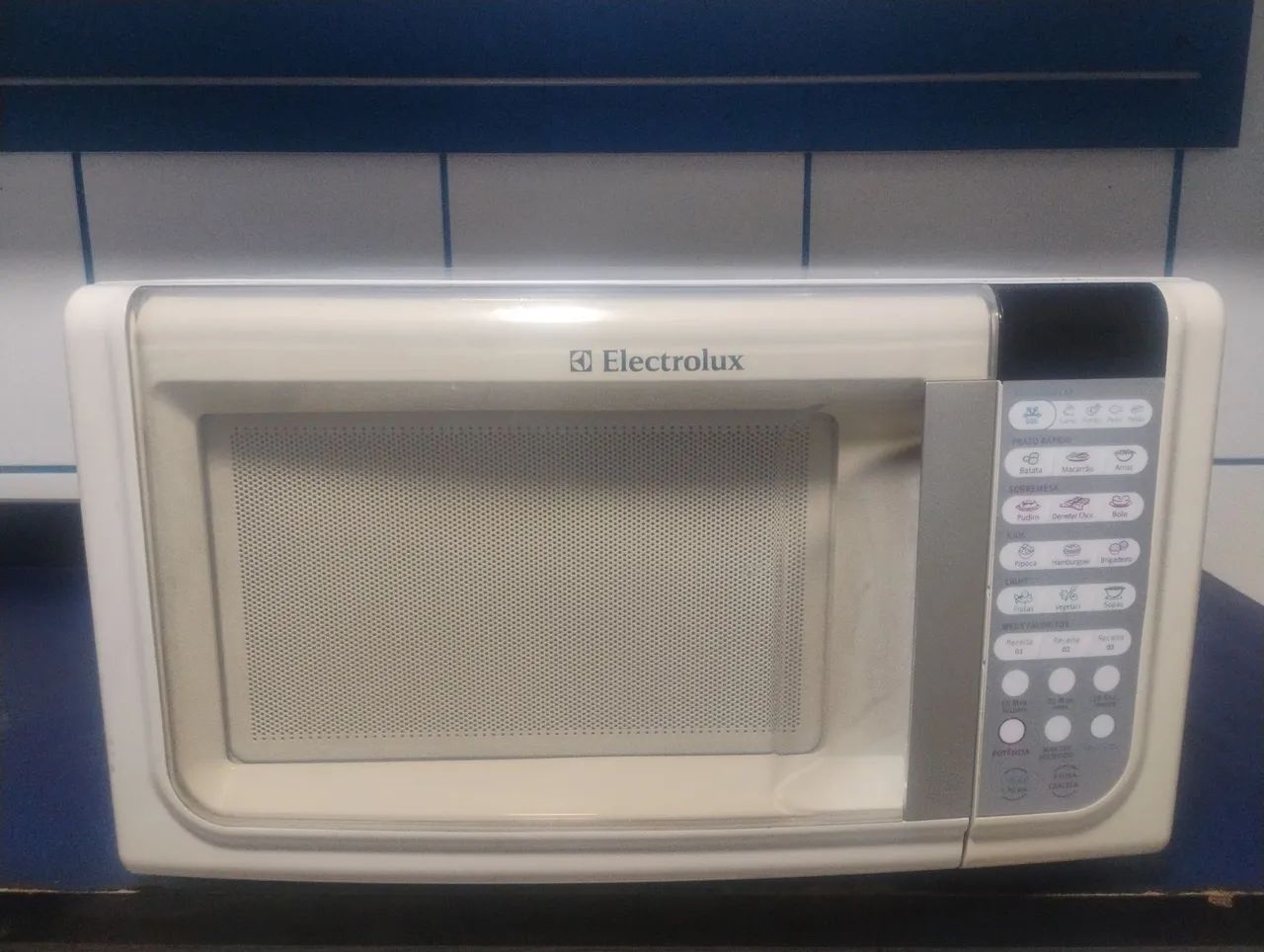MICROONDAS ELETROLUX 23 LITROS 