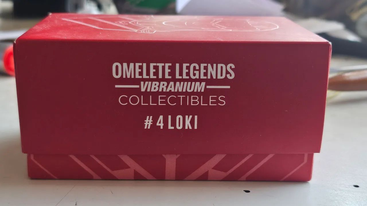 Mini Busto Vibranium Collectibles #4 Loki Omelete Box - Foto 3