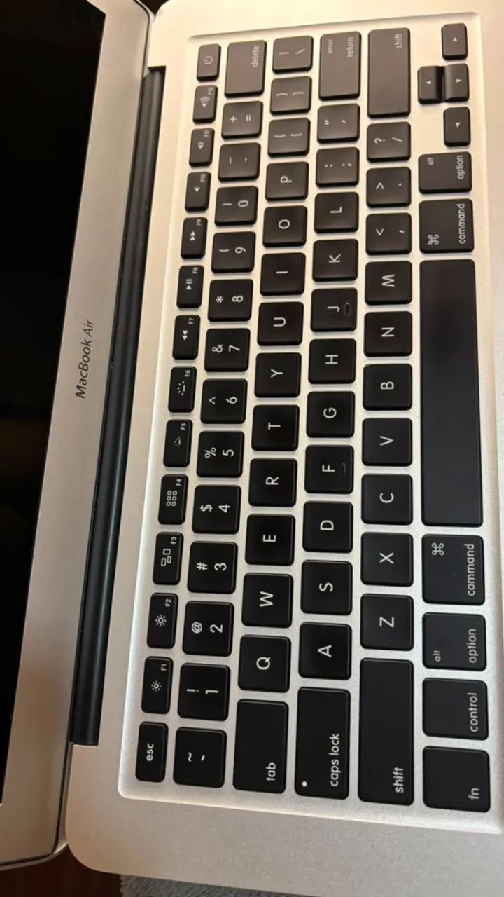 Notebook Apple Macbook Air 13" (A1466 - 2017) - Core i7 | 8GB RAM | SSD 256GB - Foto 4