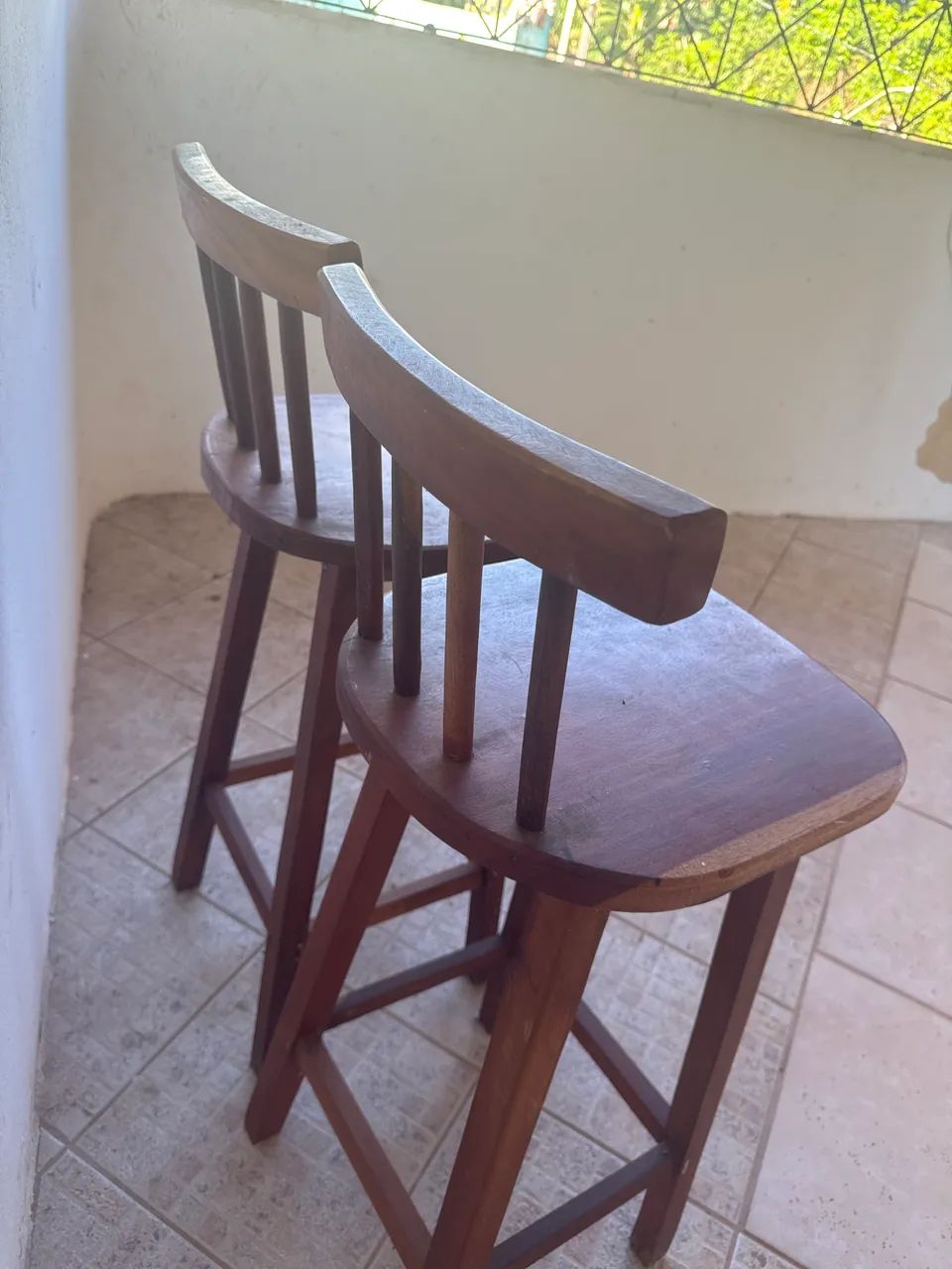 2 Banquetas rústicas de madeira  - Foto 3