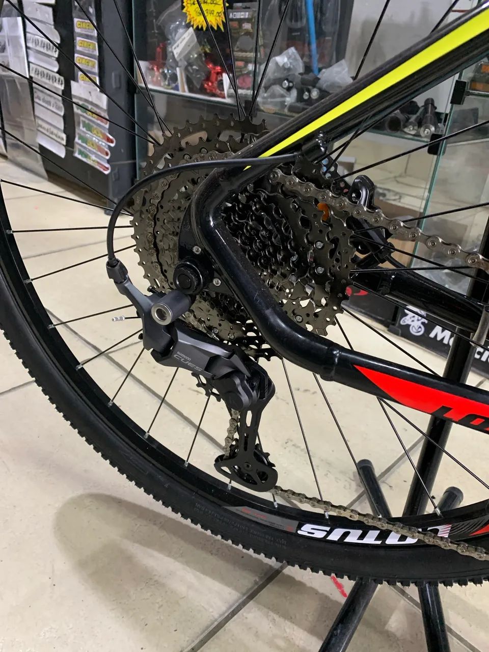 Bicicleta aro 29 Lotus Shark Shimano  - Foto 3