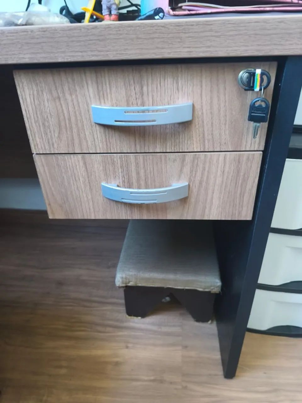 Vendo mesa escrivaninha - Foto 3