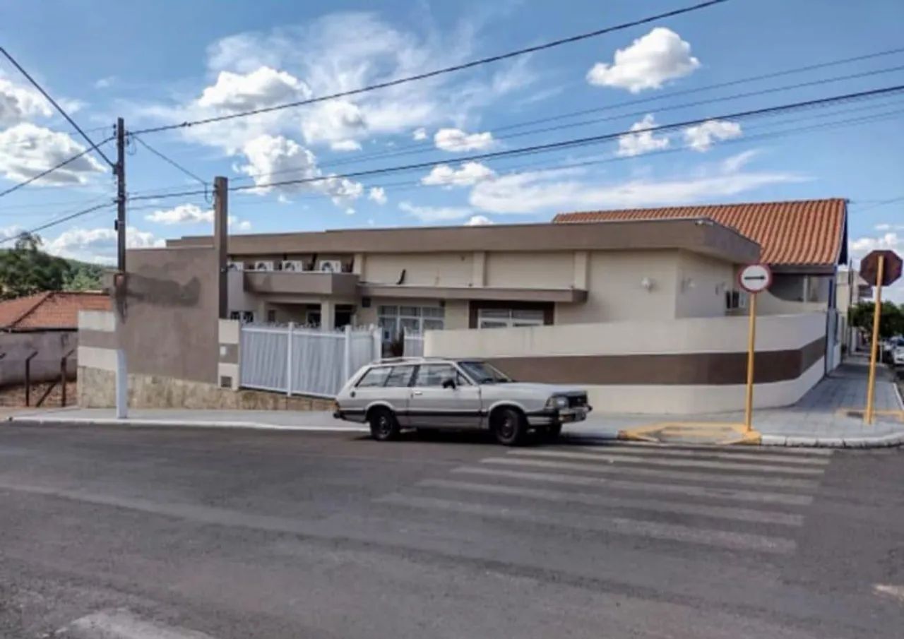 Imóvel Comercial para Venda em Agudos, Centro, 1 dormitório, 2 banheiros - Foto 2