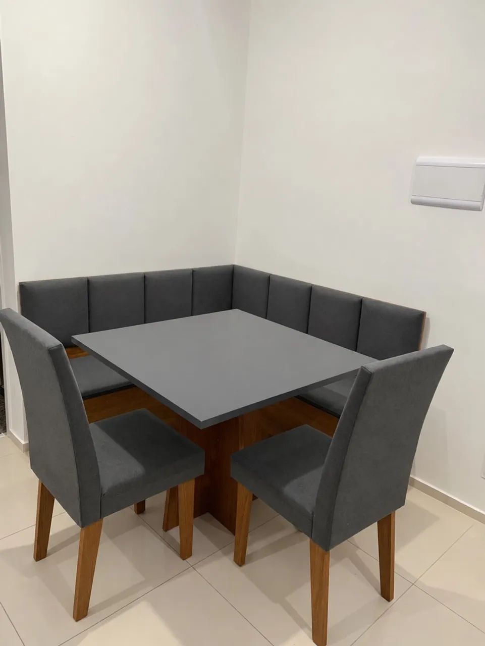 Conjunto canto alemão com mesa 