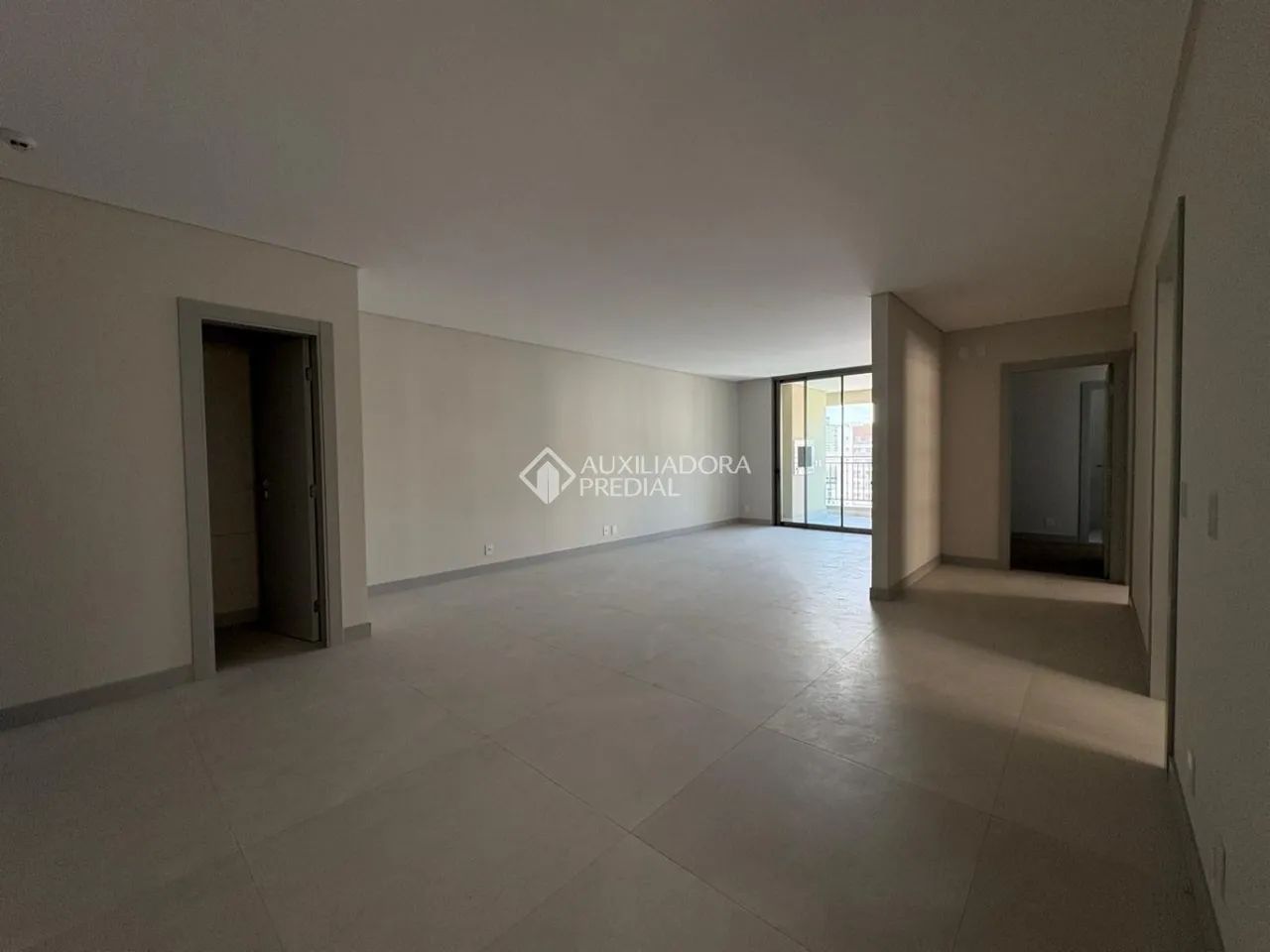 La Premier - 3 Suítes | 2 Vagas | Sacada com Churrasqueira- Av. Trompowsky - Foto 2