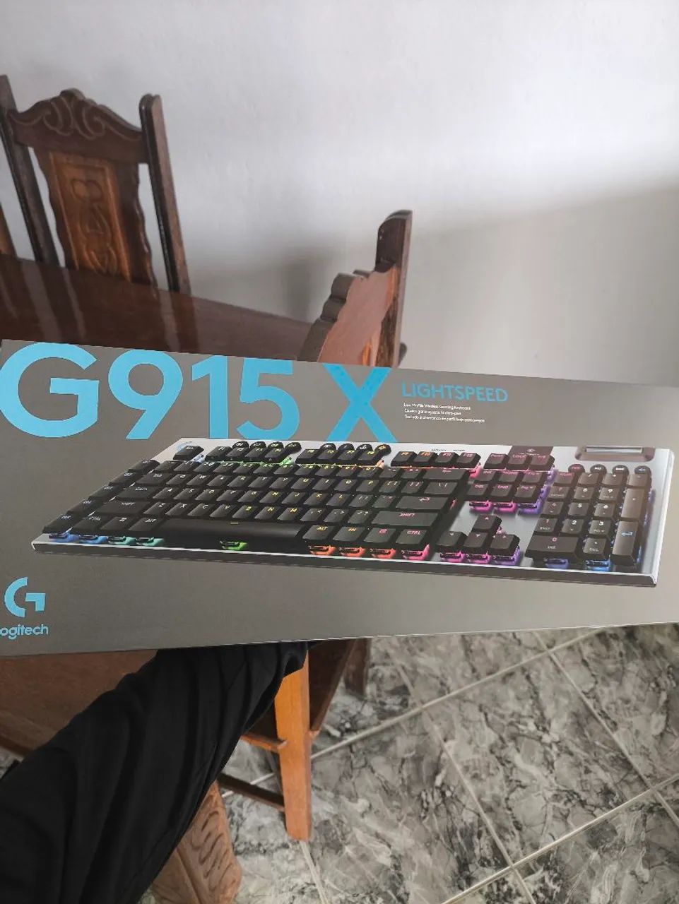 Teclado Logitech G915X LightSpeed