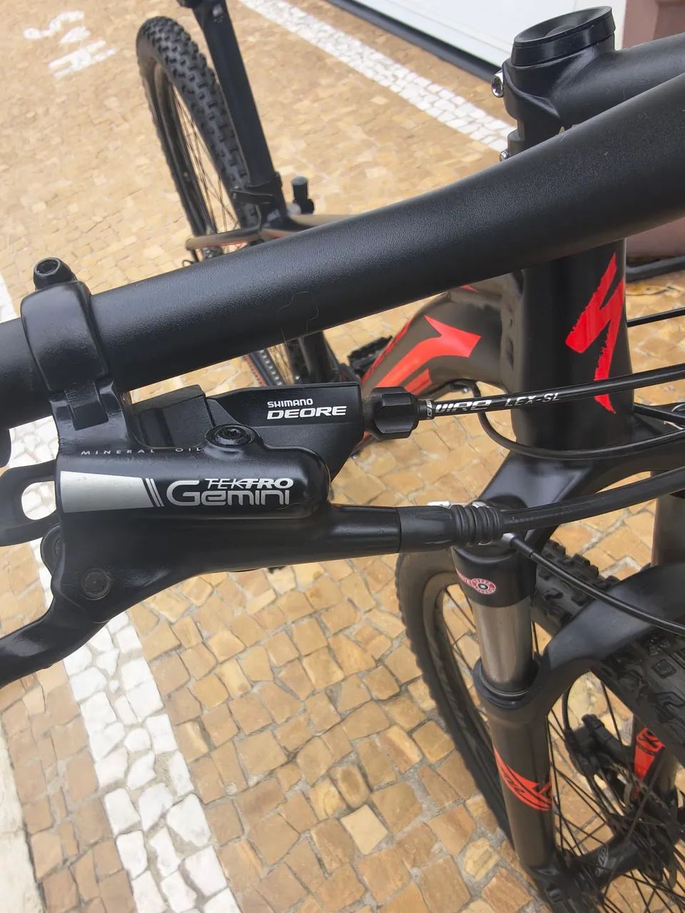 Bicicleta Specialized Rockhopper aro 29 - Foto 2