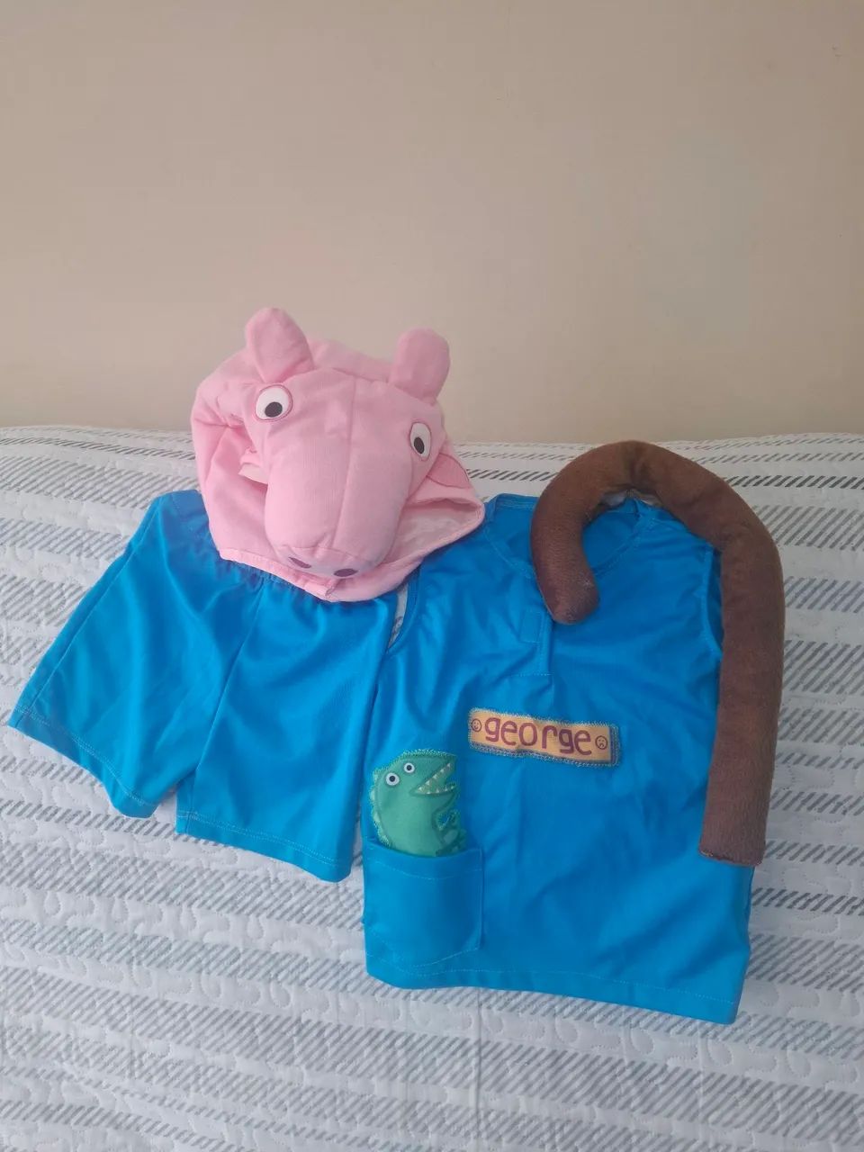 Fantasia George peppa pig.