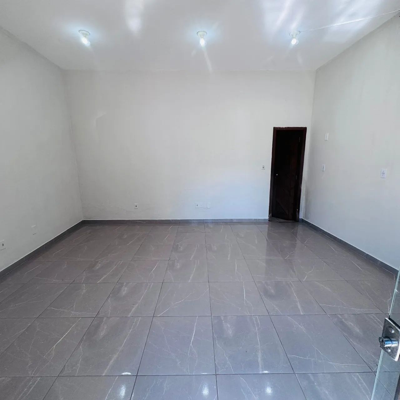 Alugo ponto comercial no centro de Santarém  - Foto 2