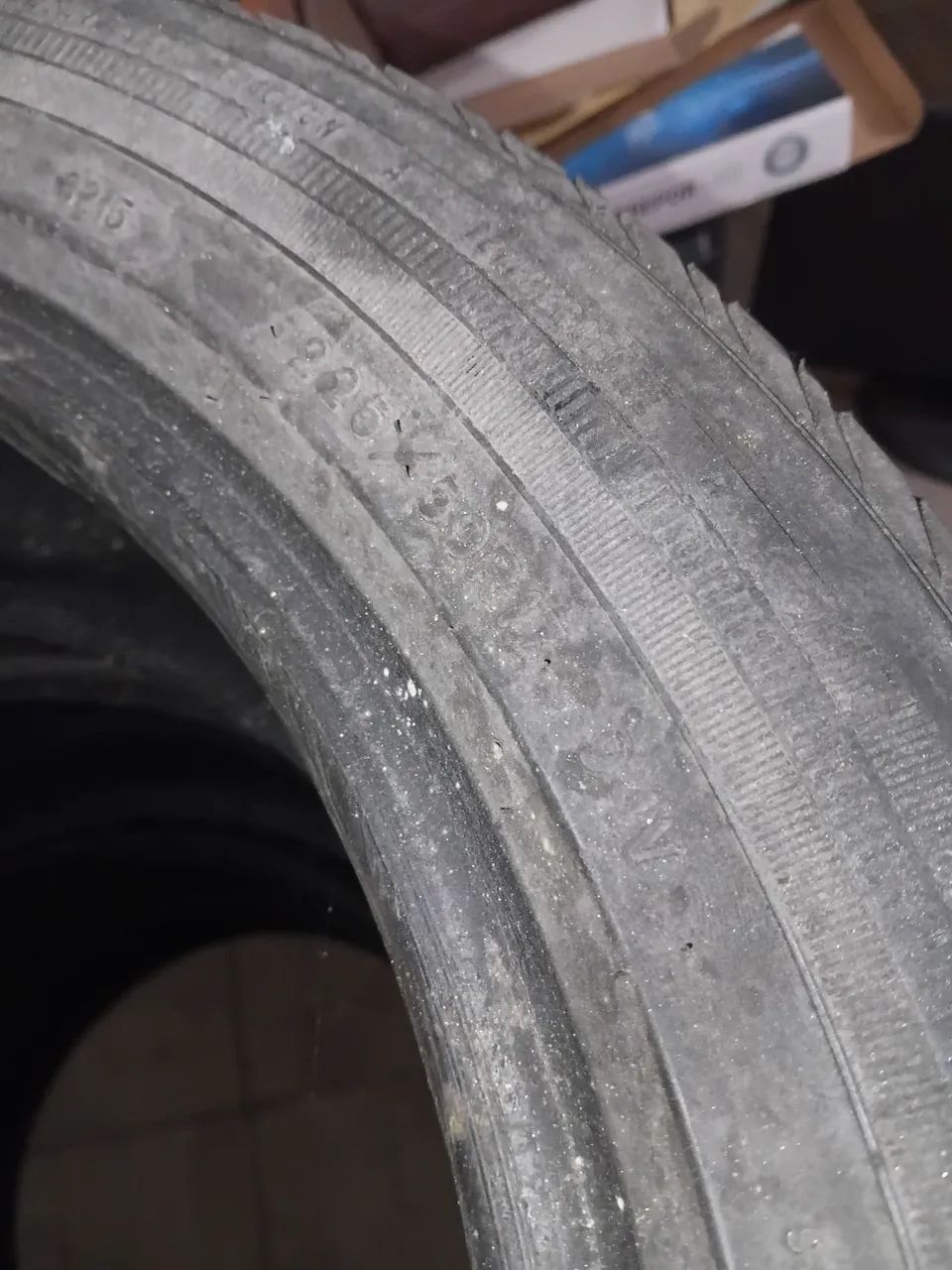 Vendo 4 pneus aro 17 semi novos - Foto 4