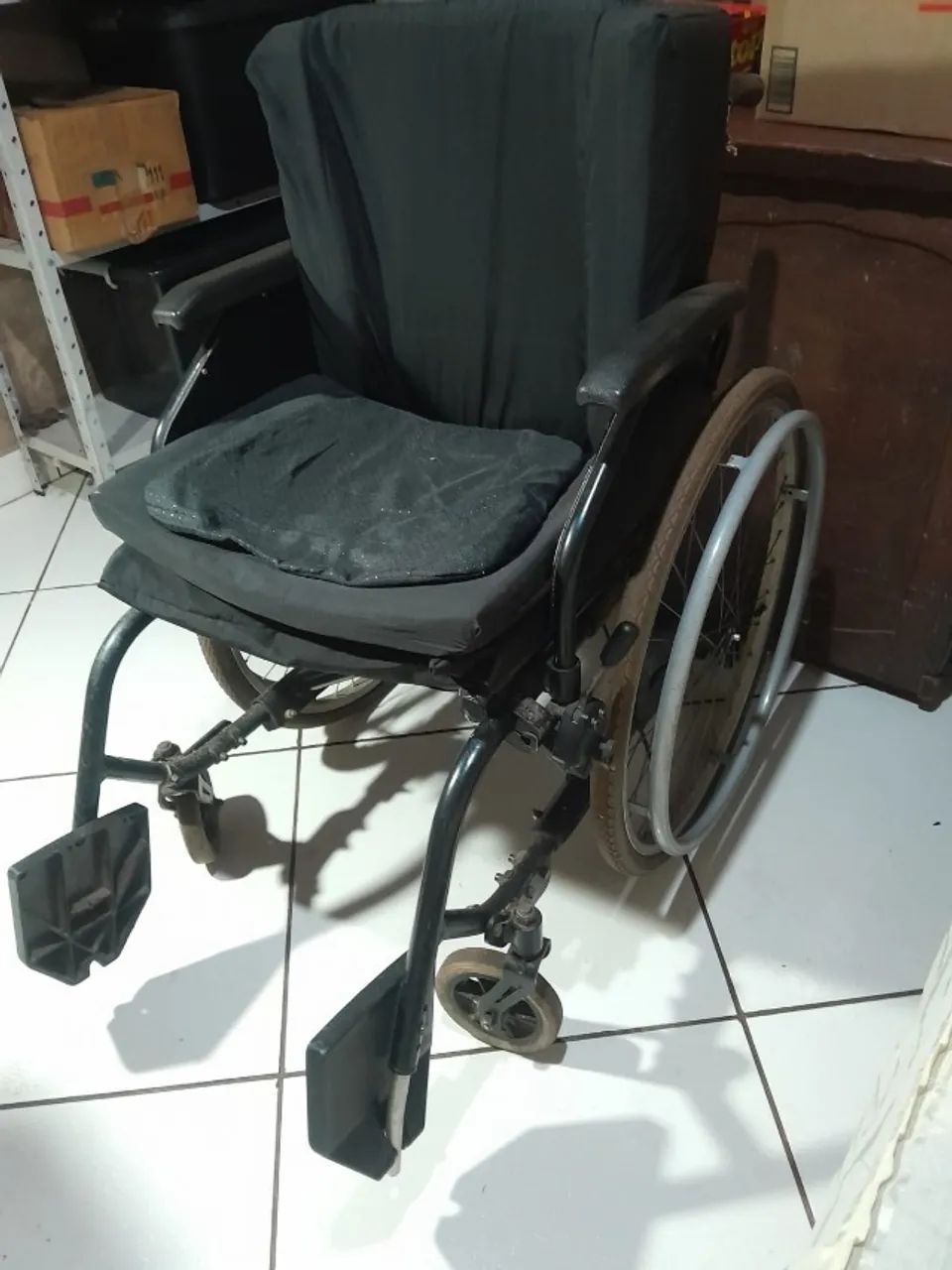 Cadeira de Rodas Usada - Em Bom Estado - Foto 3