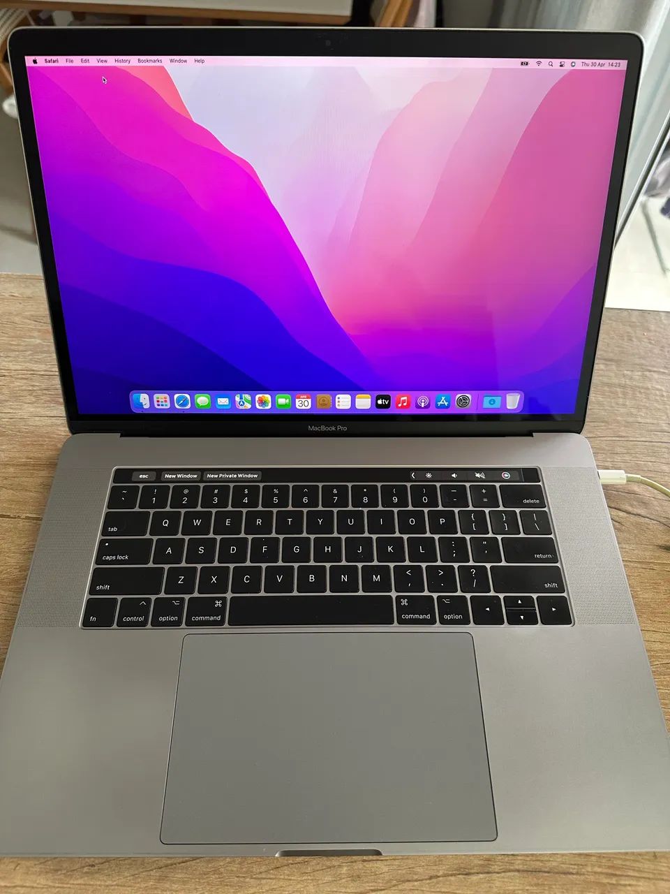 macbook pro i7 2016