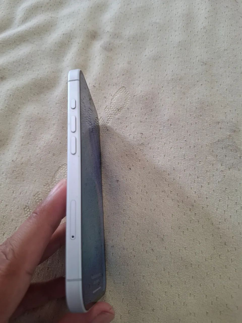 IPHONE 16 256GB BEM CONSERVADO - Foto 3