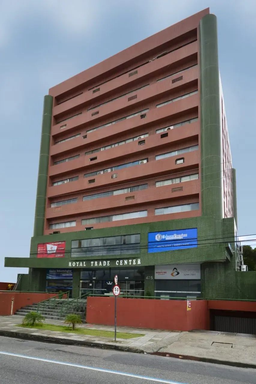 Sala comercial Royal Trade Center, C/32,40m² 02 Ambientes