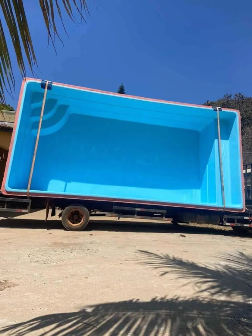 Piscina de fibra instalada 8,20 x 3,20