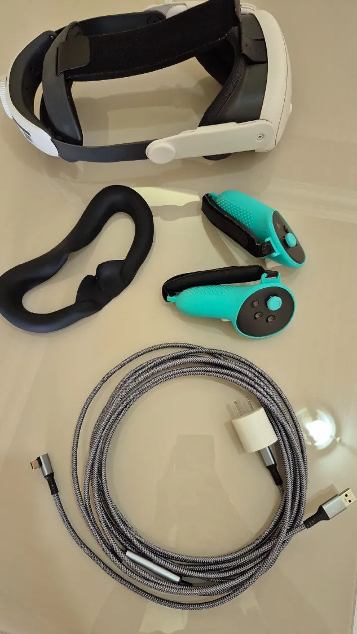 Meta Quest 3 128 GB + Suporte BOBOVR e Cabo USB - Foto 2