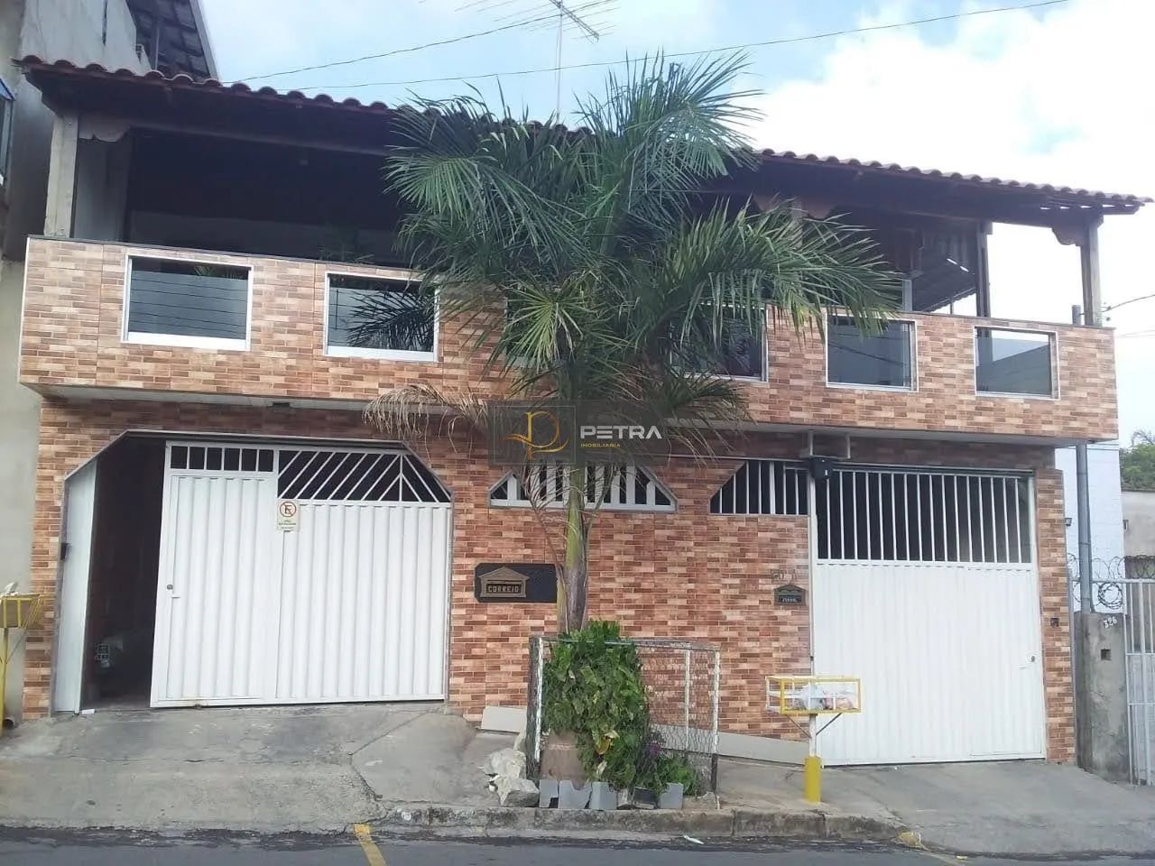 CASA DE 3 QUARTOS COM SUÍTE E ESPAÇO GOURMET - PRÓXIMA À AV. TAPAJÓS