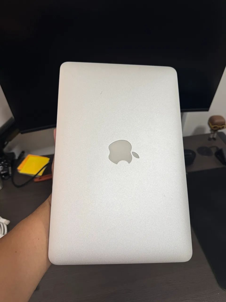 MacBook Air em alumínio em perfeito estado 