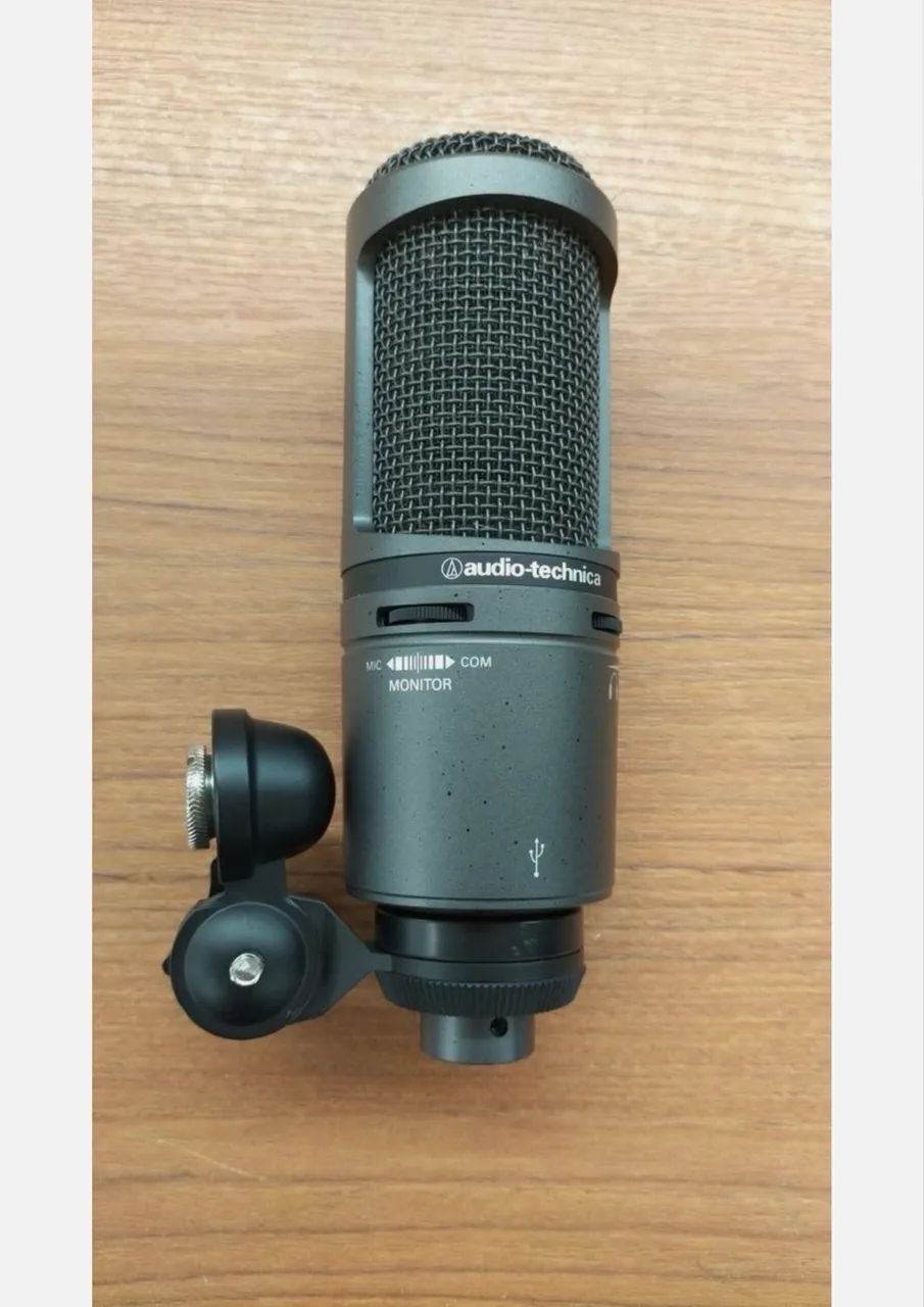 Microfone condensador Audio-Technica AT2020 XLR 20Hz-20kHz