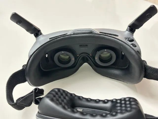DJI Avata 2 Fly More Combo + Goggles Integra + Controle FPV + 3 Baterias - Foto 3
