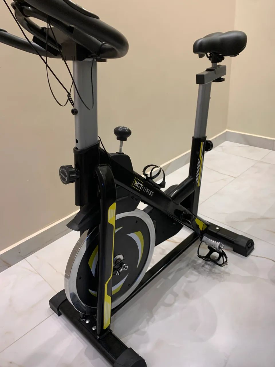 Bicicleta Ergométrica Profissional  - Foto 2