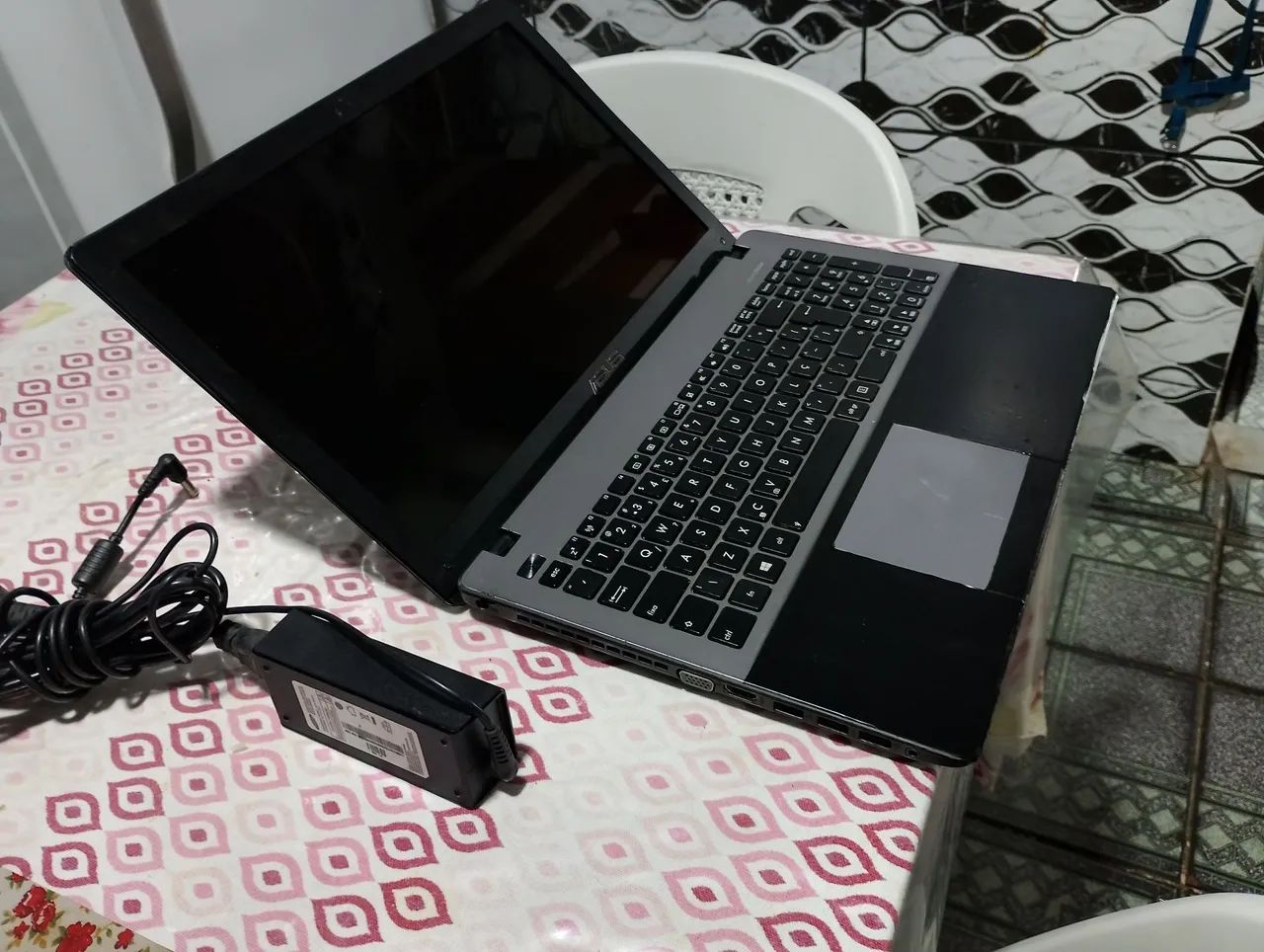 Notebook Asus core i3 hd 1tera 4gb ram teclado numérico  - Foto 6