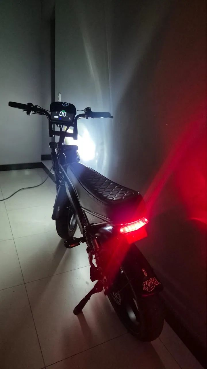 Bike elétrica V8pro preta  - Foto 3