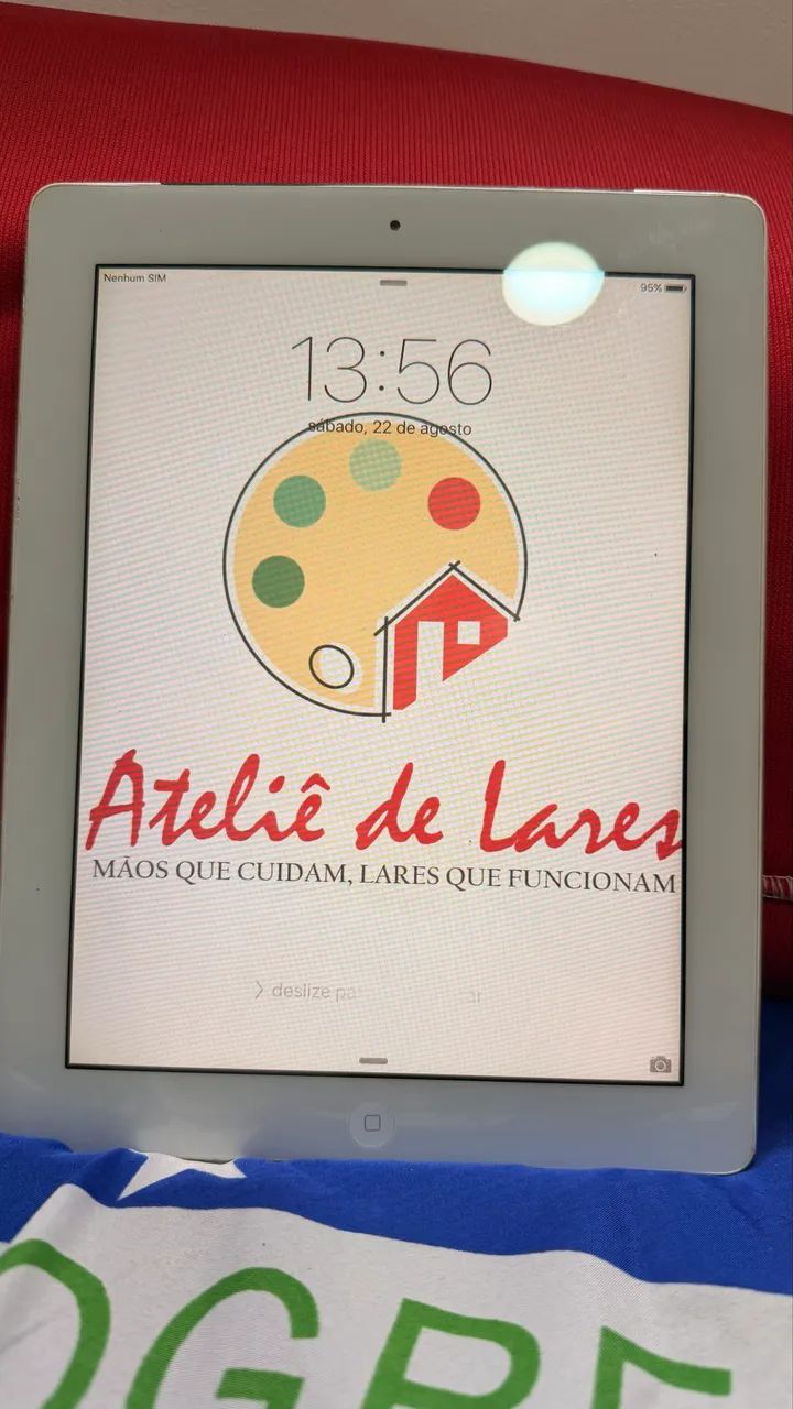 Apple iPad 2 - 64GB Wi-Fi + 3G - Branco  - Foto 2