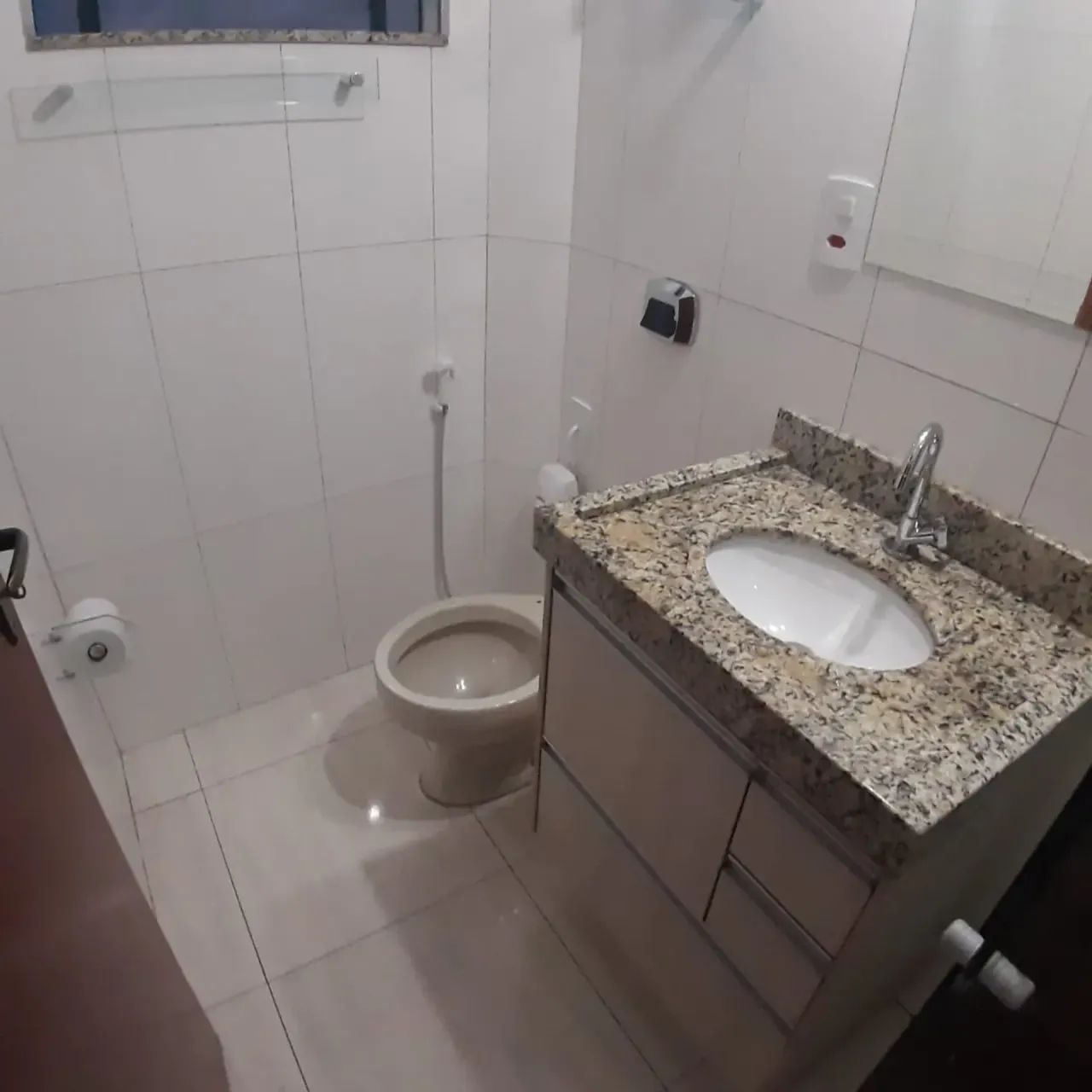 Apt com 1 dorm, excelente local- ótimo para Investimento- Botucatu - SP - Foto 5