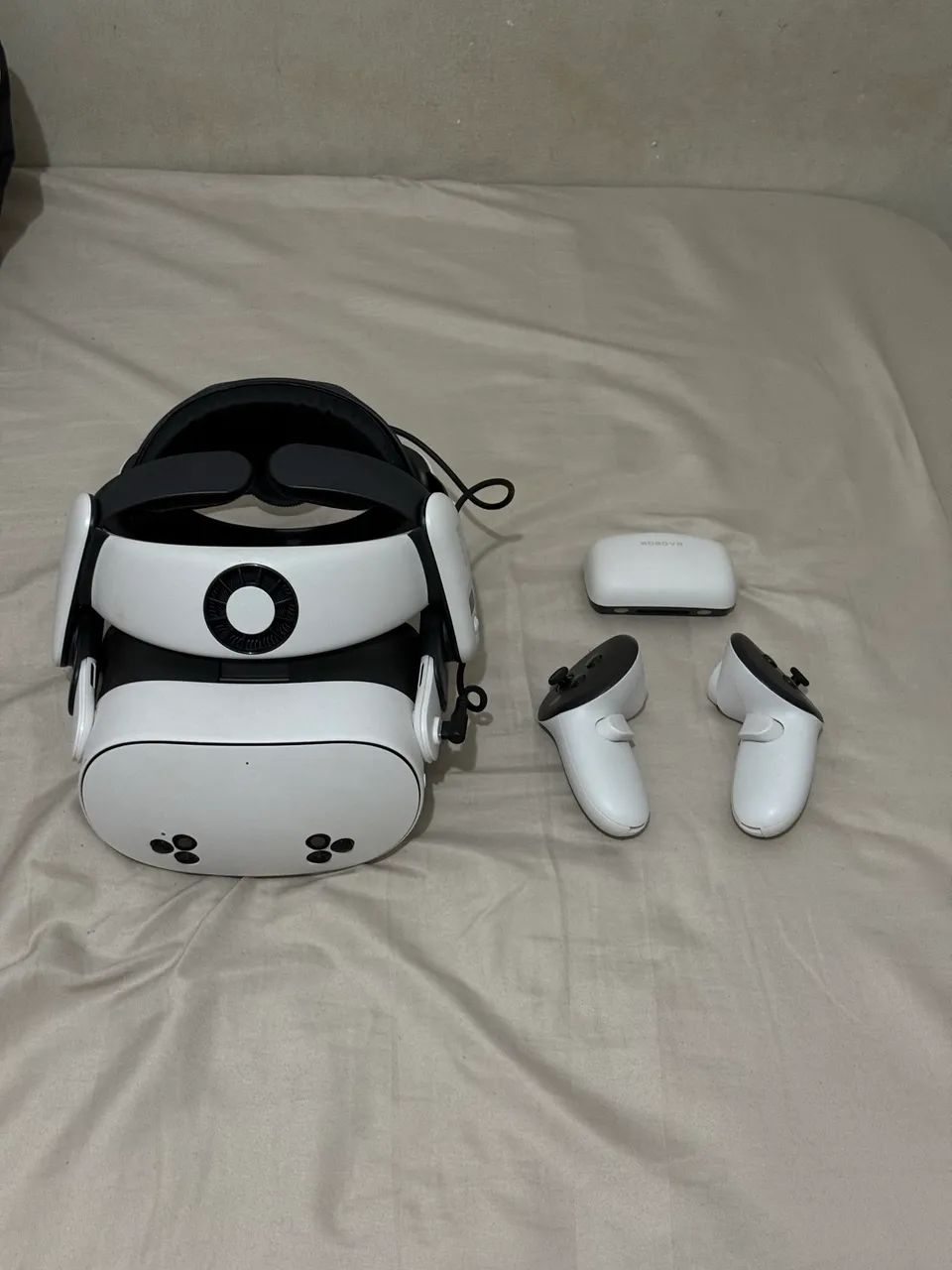 Meta Quest 3S 128GB + BOBOVR S3 Pro + Controles | Completo - Peças
