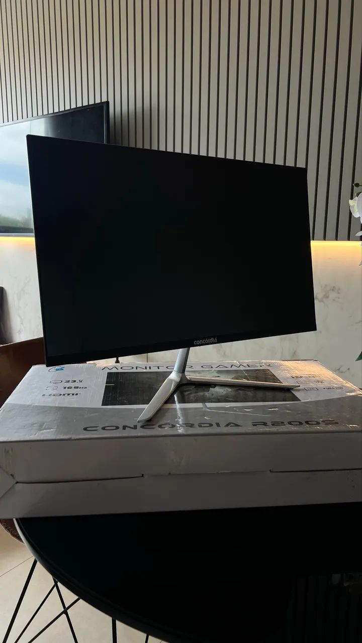 MONITOR GAMER NOVÍSSIMO E COM CAIXA  - Foto 2