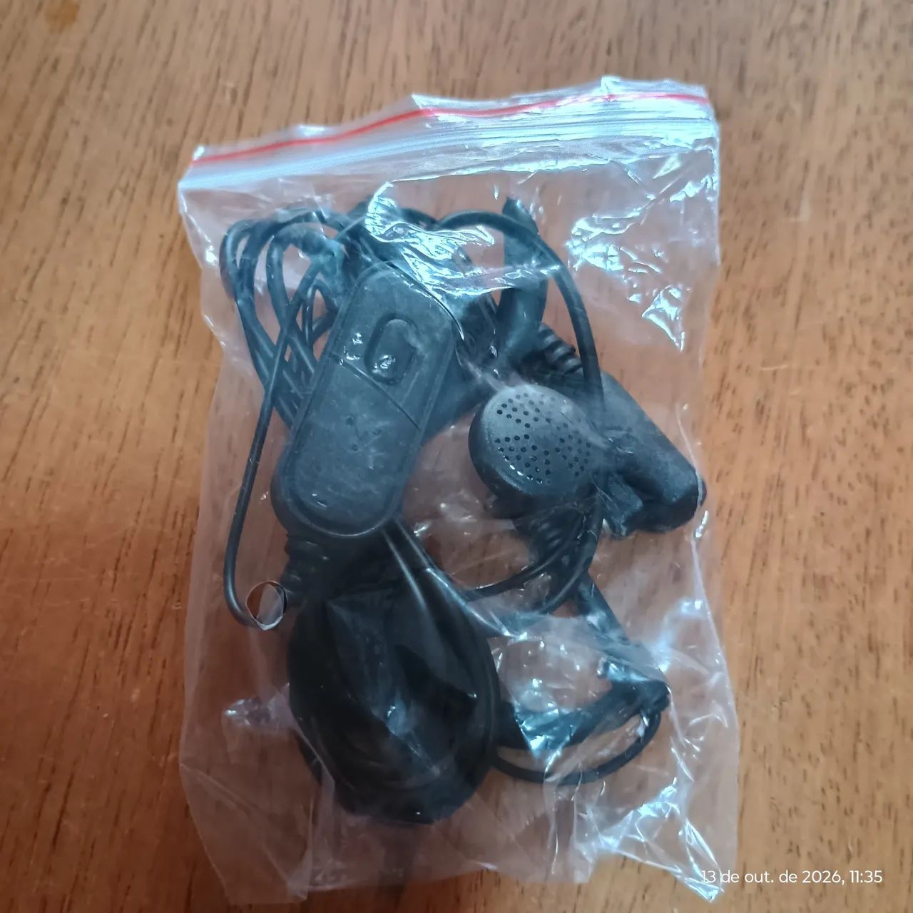 fone auricular com microfone e PTT (Push-to-Talk) com conector de 2 pinos - Foto 2