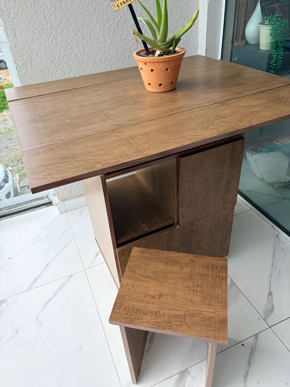 Mesa com banquetas - Foto 2