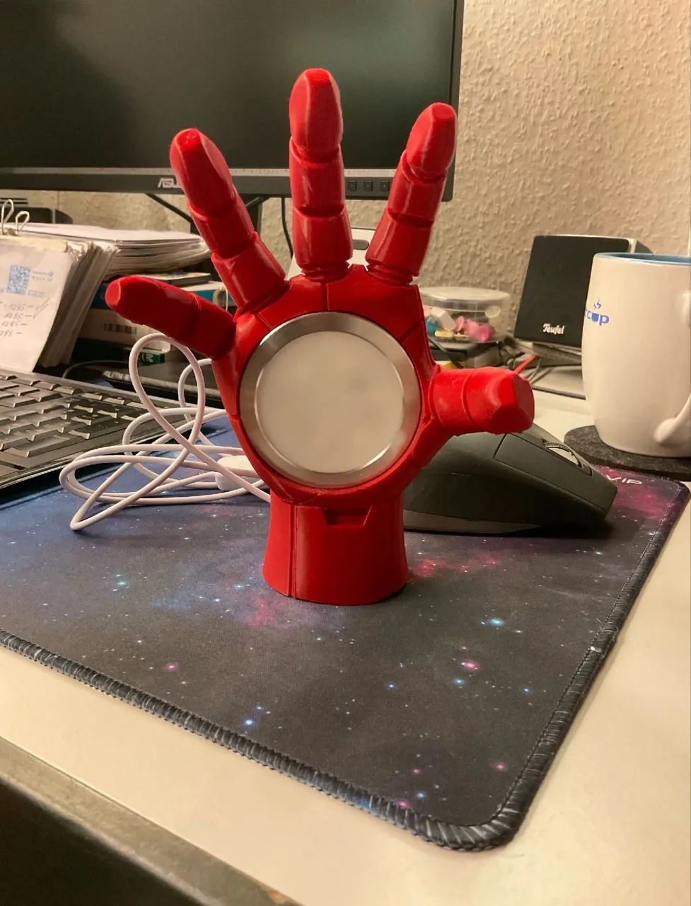 Luminária mão homem de ferro - Foto 3