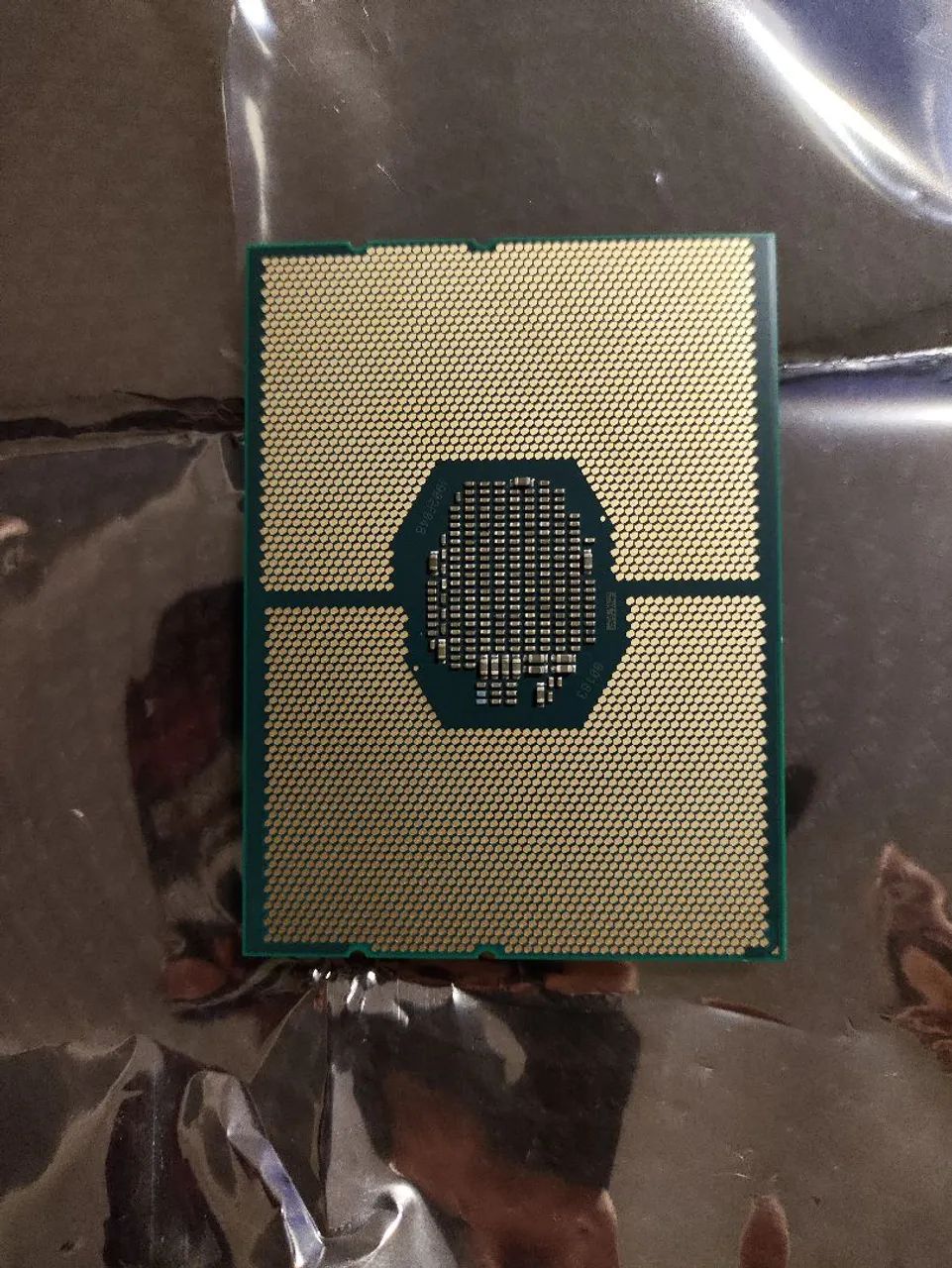 processador para servidores Intel Xeon Silver 4108 - Foto 2