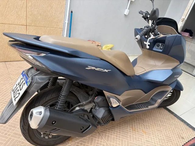 PCX DLX 2024 - Foto 3