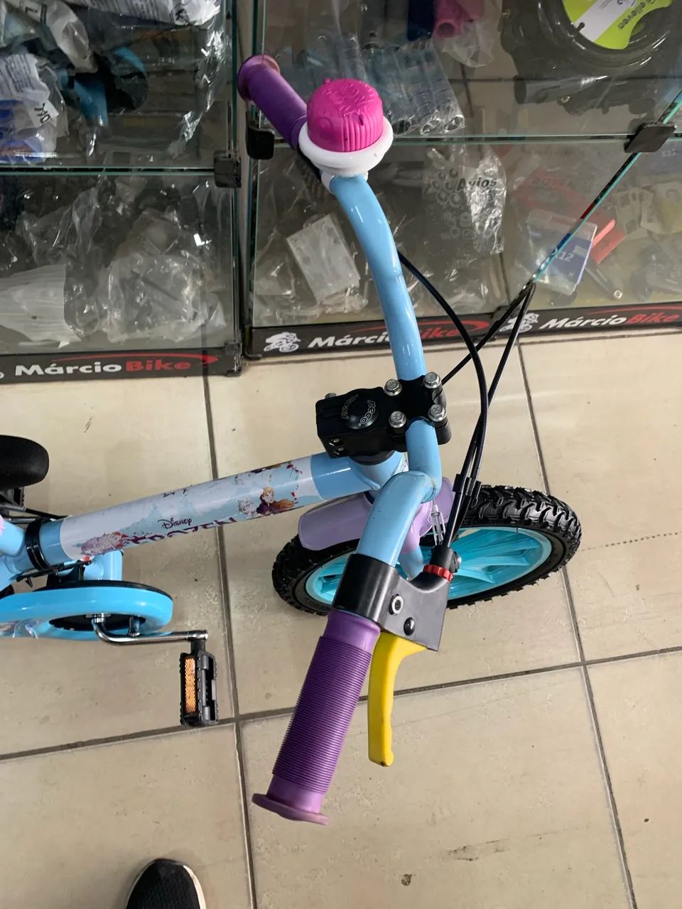Bicicleta aro 16 Frozen  - Foto 4