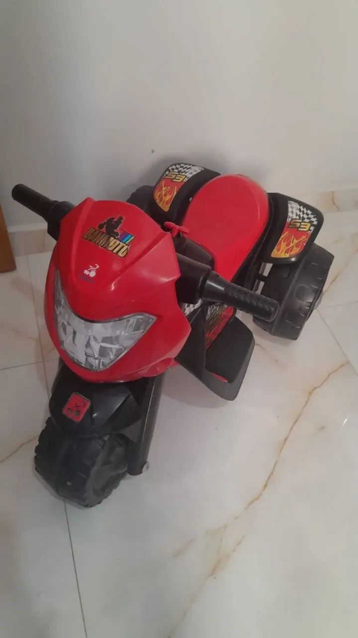 Moto elétrica pouco usada 