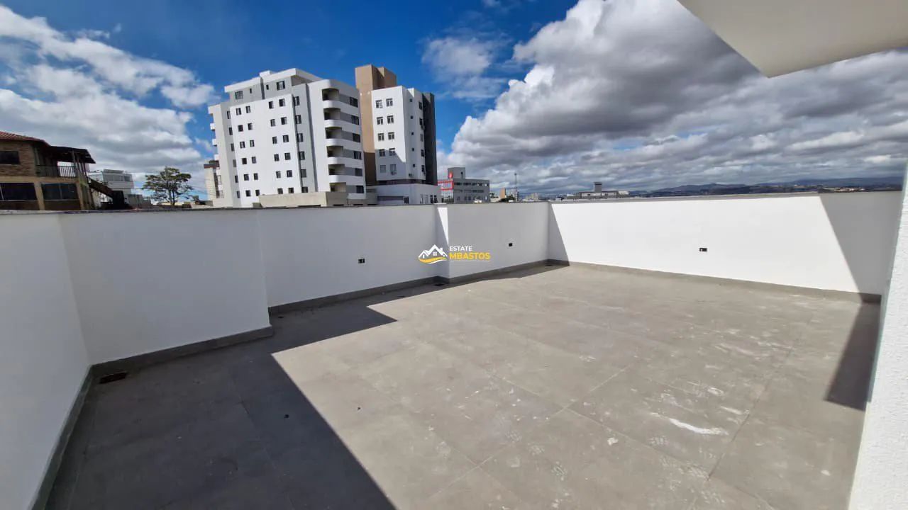 Venda Cobertura 130m² com Suíte e elevador no Bairro Cabral Ref.:22446