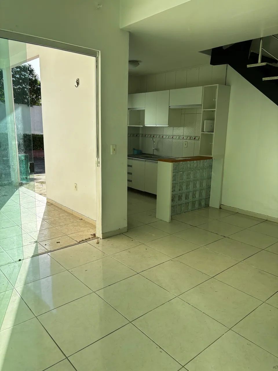 Alugo apartamento duplex estilo casa - Foto 5