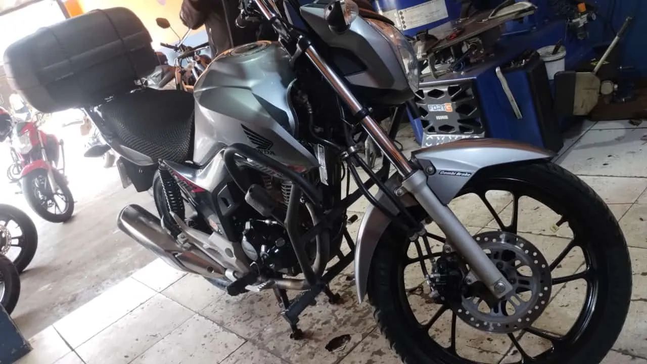Fan 160 .